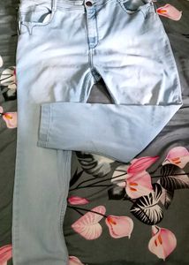 Light Wash Denim Jeans