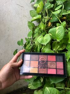 Mars Eyeshadow Palette