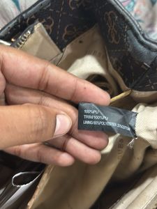 Guess Original Shoulder Bag
