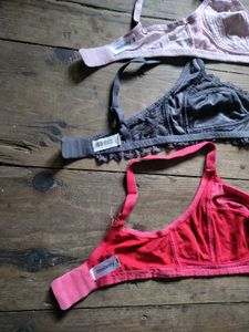 Dressberry Lace Bra 3 Pack Set On Sale!
