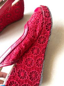 Wedges Red Colour