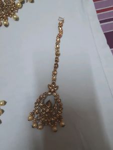 Golden Kundan Necklace With Earrings And Maangtika