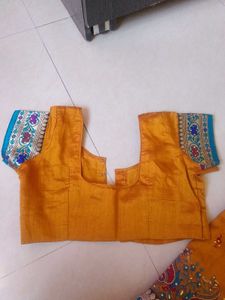 Mustered Saree