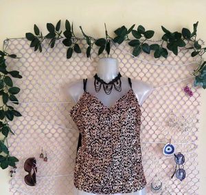Size M/L🎊🥳Buy 1 Get One Free🥳🎊 Sparkly Top