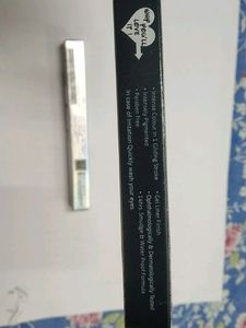 Recode Acute Crayon Retractable Kajal