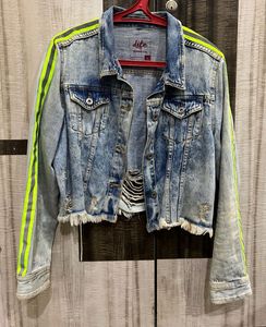 Denim Jacket - Trendy