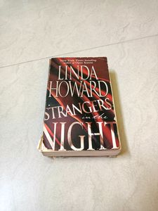 Book - Linda Howard's Strangers In The Night
