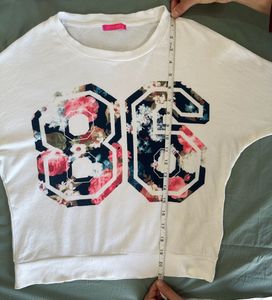 White Floral '86' Graphic Sweatshirt