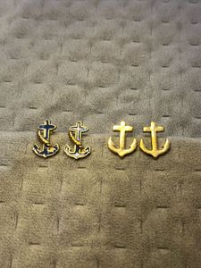 Anchor earrings