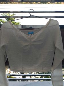 white chic crop top.