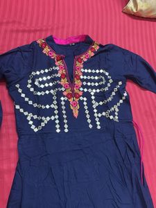 Elegant Blue Embroidered Kurta