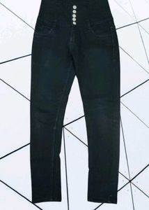DE75 S72 Size-28 2 Jeans Combo