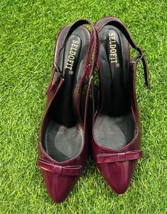 Elegant Burgundy Heels with Bow