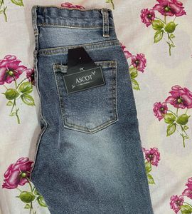 Flared Jeans
