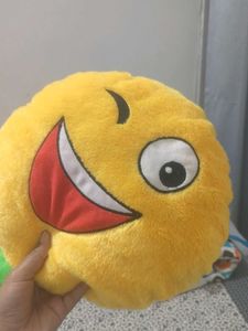 A round cushion for baby