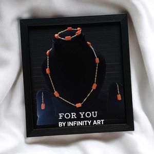 Handmade Carol Beads Necklace Set