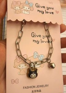 BRACELET