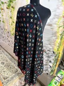 Louis Vuitton Scarf Soft Light ❤️😍