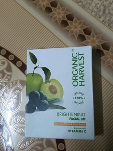 Organic Harvester  Brightening Face Kit