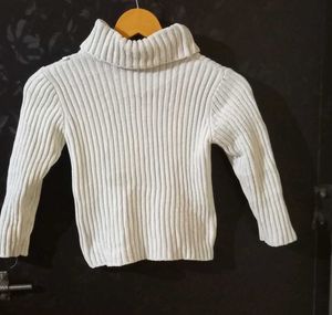 Girl&#39;s White Turtleneck Sweater