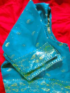 combo of silk blouse and green kurti