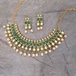 KUNDAN JAIPURI JEWELRY SET
