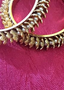 Gold-toned Bangle Set