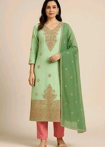Elegant Green pakisthani Embroidered Kurta Set