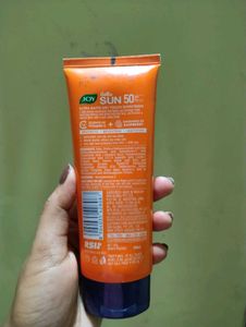 Joy Hello Sun Brightening Sunscreen