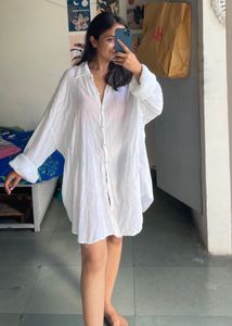 white oversized shirt cotton