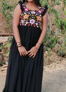 Black Flower Drees