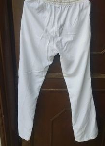 DICKIES WHITE CASUAL PANT LIKE NEW