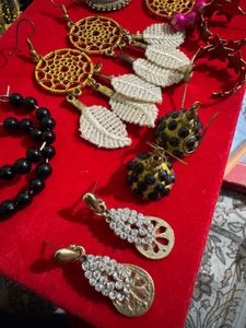 Earrings (8 Pairs)