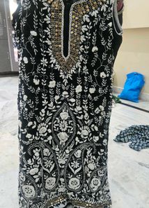 Elegant Embroidered Kurta