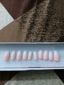 Press On-Nails