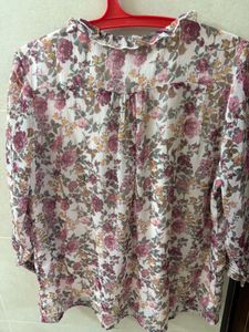 max floral blouse