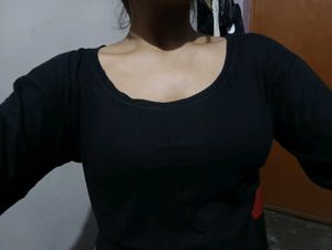 Women&#39;s Casual Black Top