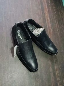 Renon Black Formal Shoes