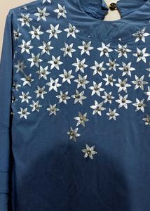 Stylish Blue Floral Top