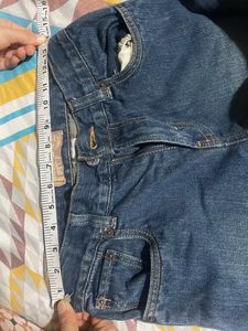 Levis Straight fit jeans