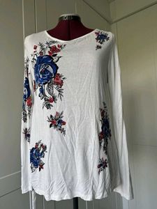 Embellished Floral Print Long Sleeve Top
