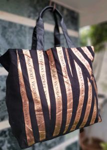 Calvin Klein Pouch And Vs Tote