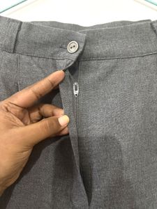 Full Lenght High Rise Grey Pants