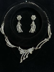 Elegant Jewellery Set