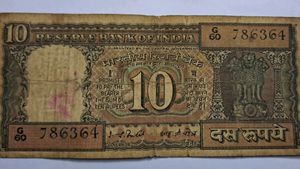 786 Starting 10 Rupees Black Note With Boat