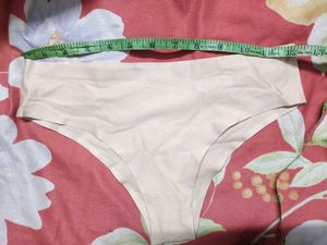 Nude Women&#39;s Underwear