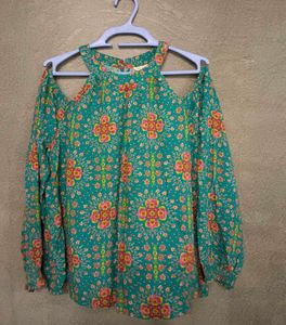 Off shoulder Full Sleeve Top M