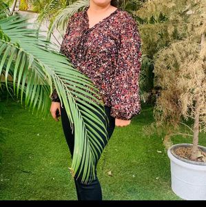 Awesome Top For Collge N Office Wear