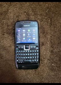 Nokia E71