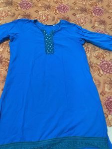 Get 3short Kurti